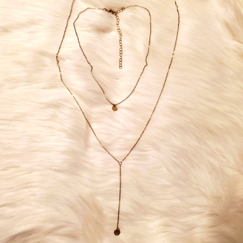 Double chained necklace